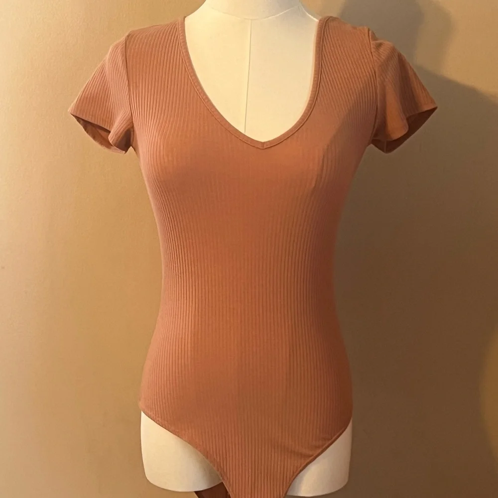 Like New Forever 21 V-Neck Ribbed Bodysuit